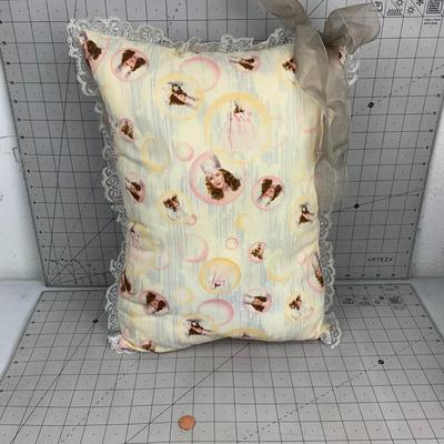 #19 Glinda The Good Witch Pillow