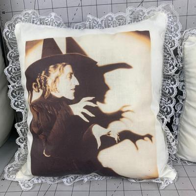 #21 Wizard of Oz Photograph Pillows