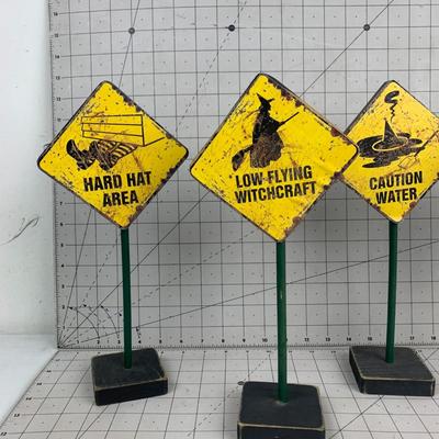 #28 Caution: Falling Houses, Water and Low Flying Witchcraft Decor