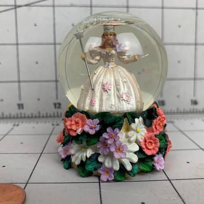 #84 Ruby Slipper and Glinda Snow Globe