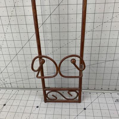 #92 4'6" Wall Plate Holder