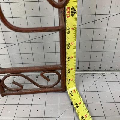 #92 4'6" Wall Plate Holder