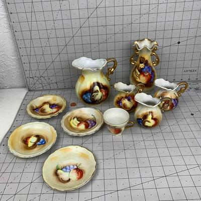 #121 10 Piece Fruit Tea Set
