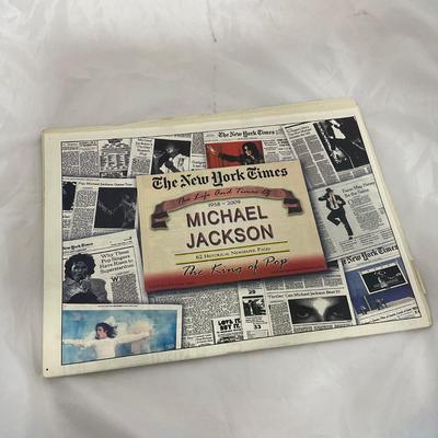 -49- COLLECTIBLE | Michael Jackson Tribute New York Times