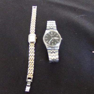 MENS SEIKO SQ QUARTZ, LADIES SEIKO QUARTZ.