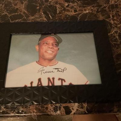 Willie Mays Signed Autograph Photo 4x6 Framed