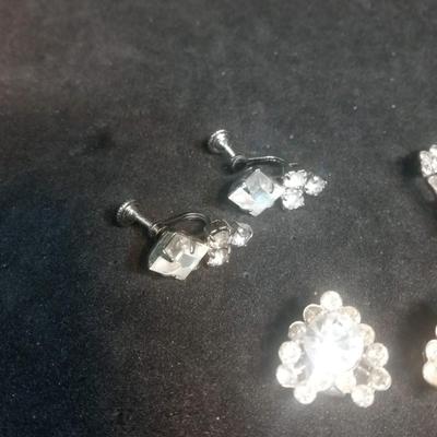 WEISS RHINESTONE COLLAR CLIPS AND CLIP ON EARRINGS