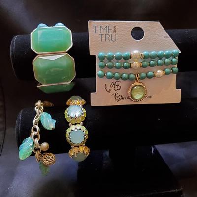 Bracelet Lot
