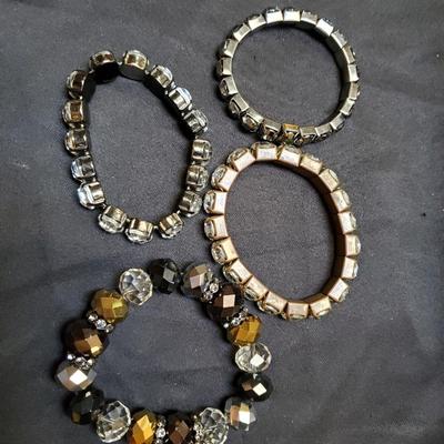 Bracelet Lot