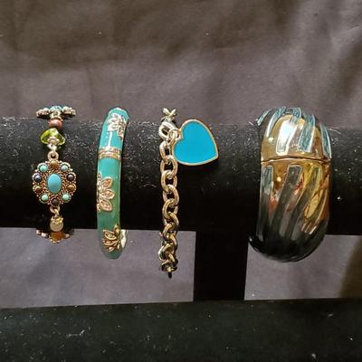Bracelet Lot