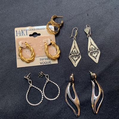 (5) Earring Sets