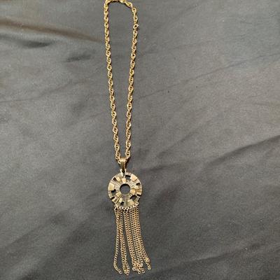 Vtg Sarah Covington Pendant With Chain
