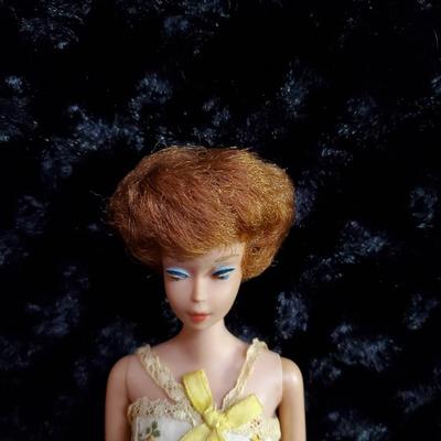 Vintage 1961-1967 Red Hair Bubblecut "Midge" Barbie
