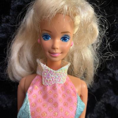 VINTAGE 1966 BARBIE