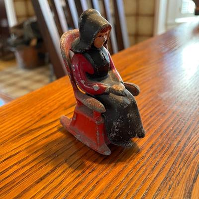 Amish Woman Salt & Pepper