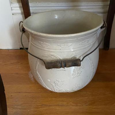 Chamber Pot