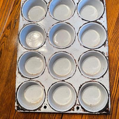 Vintage Muffin Tin