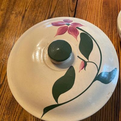 Watt Starflower Covered Bowls