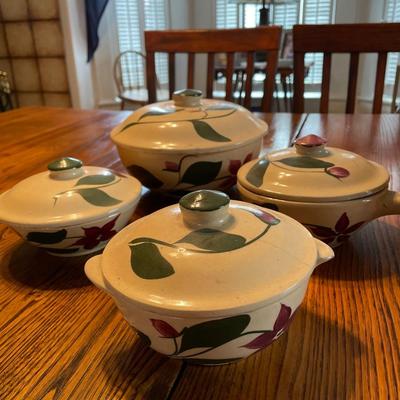 Watt Starflower Covered Bowls