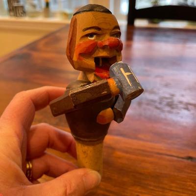 Vintage Wood Mechanical Bottle Stopper