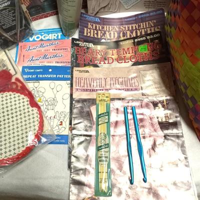 CRAFT BOOKLETS-YARN AND STICHERY ITEMS