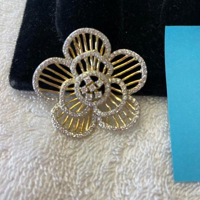 Gorgeous Filigree Retro Floral Pendant Gold on Sterling
