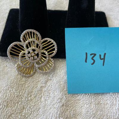 Gorgeous Filigree Retro Floral Pendant Gold on Sterling