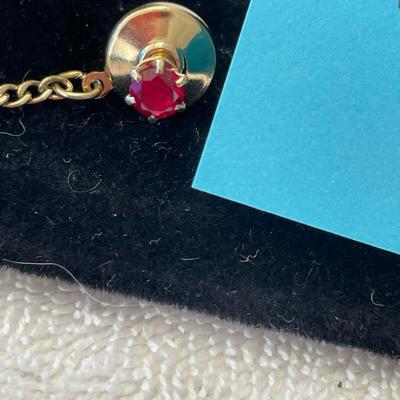 Ruby 14K yellow gold Tie tack