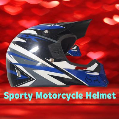 SPORTY MOTORCYCLE HELMET