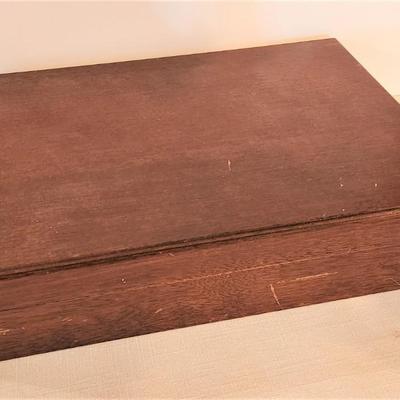 Lot #71  Vintage ONEIDA Silver Box