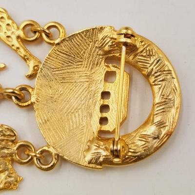 GOLD TONED NOAHS ARK W/ ANIMALS PIN