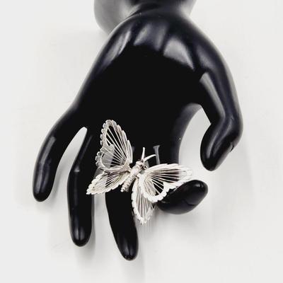 BEAUTIFUL SILVERTONED DETAILED BUTTERFLY PIN