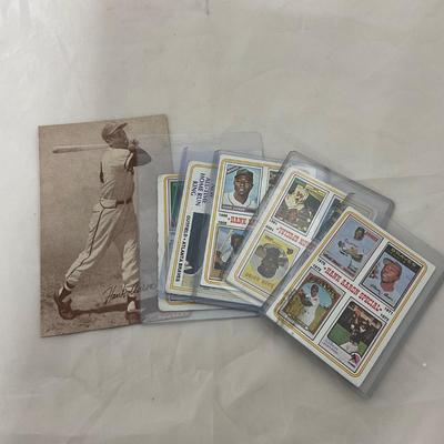 -75- SPORTS | Hank Aaron Cards