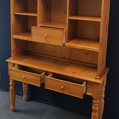 Beautiful, Solid Pine Farmhouse China HutchWood