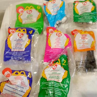 LOT 112  EIGHT OLD MCDONALDS HAPPY MEAL TOYS