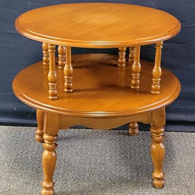 24" Dia x 24"T Maple Stand