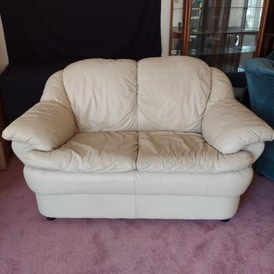 Off White Faux Leather Loveseat (FR-BBL)