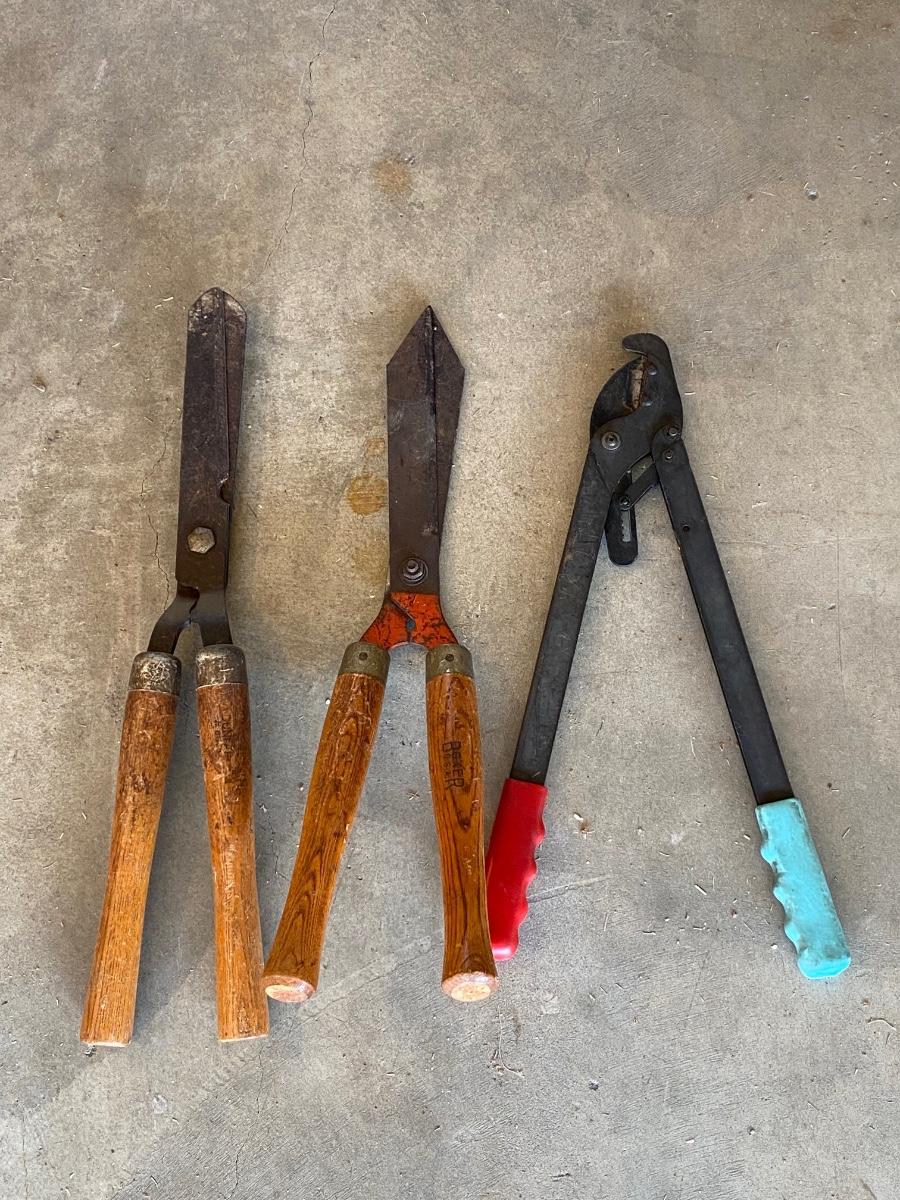 Three Pairs of Short Handle Hedge Shears Cutters & Ratcheting Branch