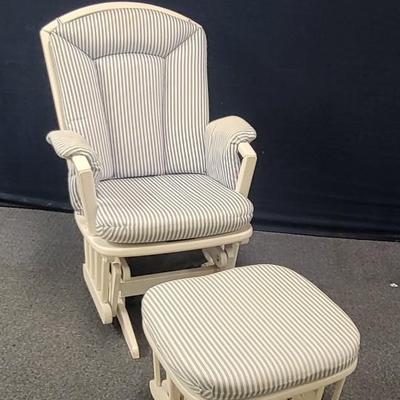 Gliding Chair with Ottoman