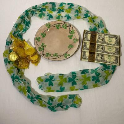 Shamrock Dish, Scarf & Candy