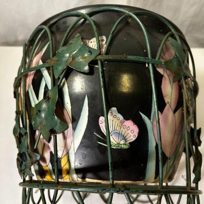 Oriental Style Vase/Plant Pot***