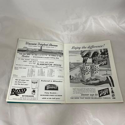 -111- SPORTS | Milwaukee Braves Programs