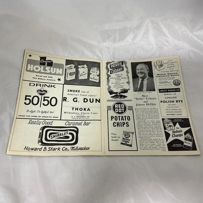 -111- SPORTS | Milwaukee Braves Programs