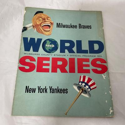 -112- SPORTS | 1958 World Series Program | Milwaukee Braves Vs New York Yankees