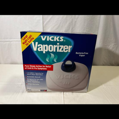 NEW in Box - Vicks Vaporizer