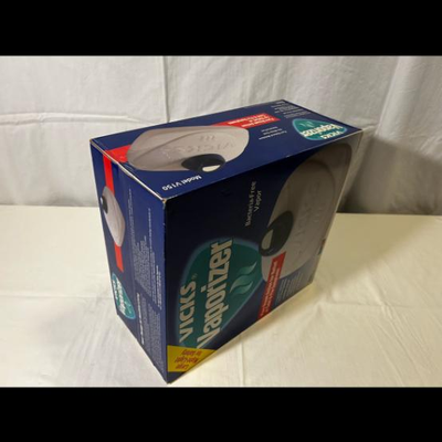 NEW in Box - Vicks Vaporizer