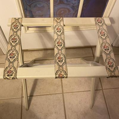 Wooden Luggage Rack cream with floral cloth strips 21