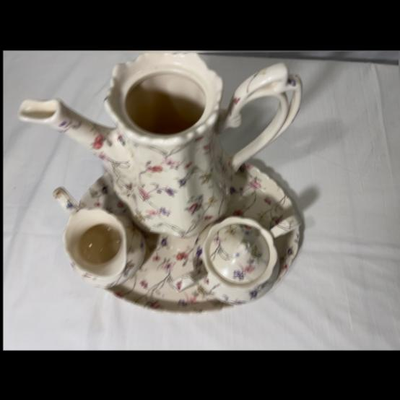 Beautiful Flower Print Tea Set***