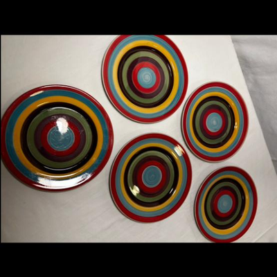 5 Small Saucer Plates