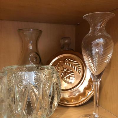 LOT 6: Cabinet Contents: Cocktail Glasses & More